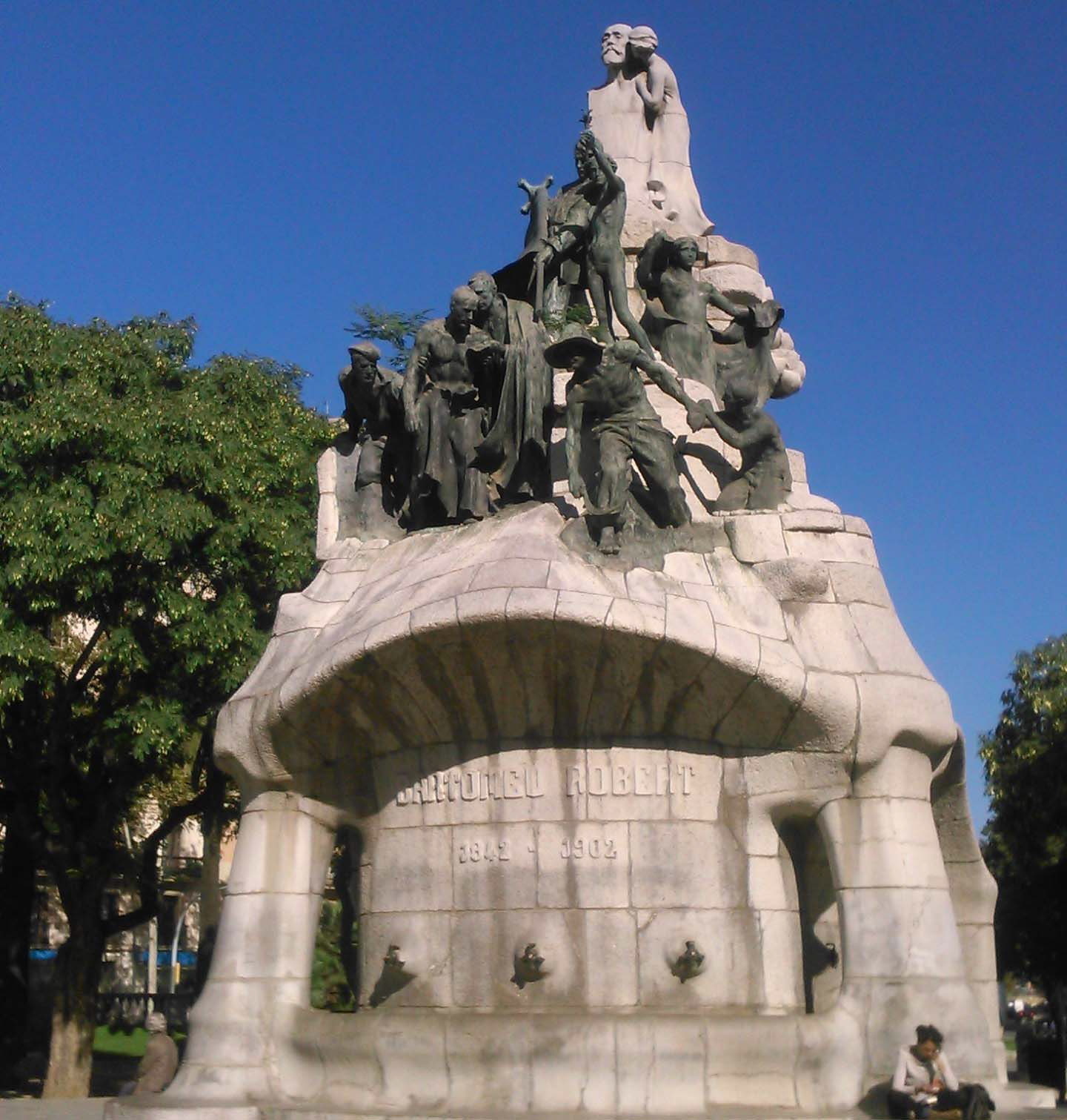 CONJUNT ESCULTÒRIC DEL DR. ROBERT